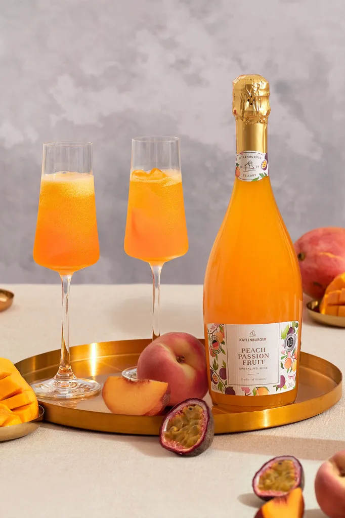 2026_KAT_Sparling_Peach-Passion_single.webp